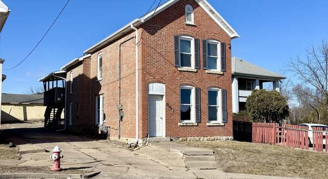 Photo of 821 W 8th St, Dubuque, IA 52001