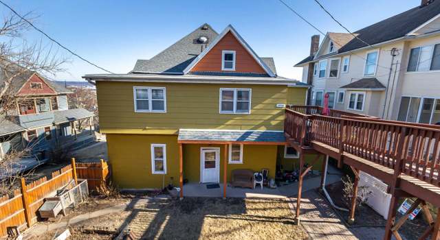 Photo of 1045 Grove Ter, Dubuque, IA 52001