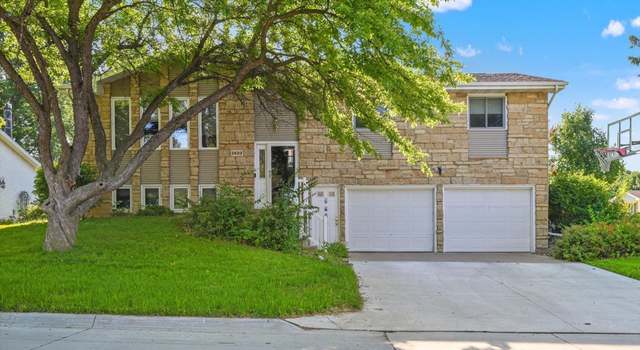 Photo of 2600 Autumn Dr, Asbury, IA 52002