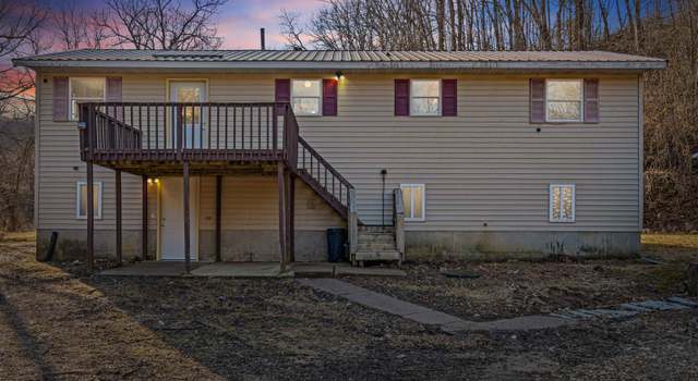 Photo of 35895 Laser Rd, Colesburg, IA 52035
