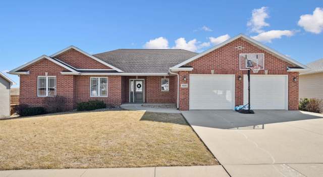 Photo of 618 Meadowland Ct, Epworth, IA 52045