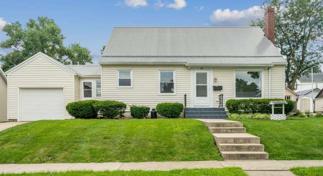 Photo of 717 3rd Ave Ave SE, Dyersville, IA 52040