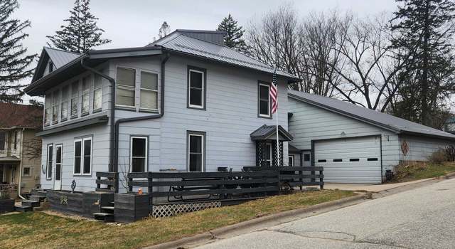 Photo of 509 E Bridge St, Elkader, IA 52043