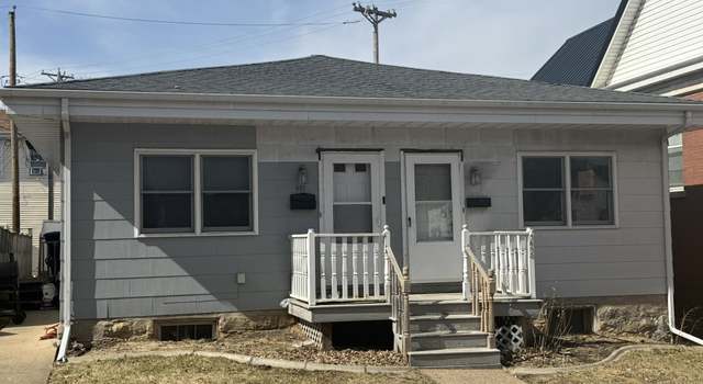Photo of 491-493 Burch St, Dubuque, IA 52001