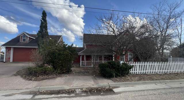 Photo of 301 W Oak St, Garnavillo, IA 52049