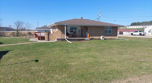 Photo of 30768 Oak Ln, Bellevue, IA 52031