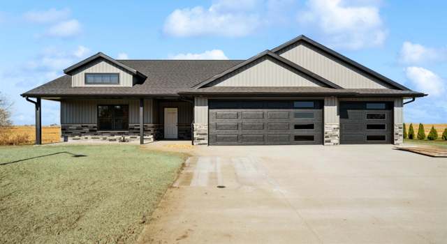 Photo of 202 Thompson Ct, Delhi, IA 52223