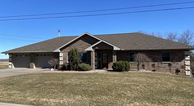 Photo of 30785 Woodlawn Dr, Bellevue, IA 52031