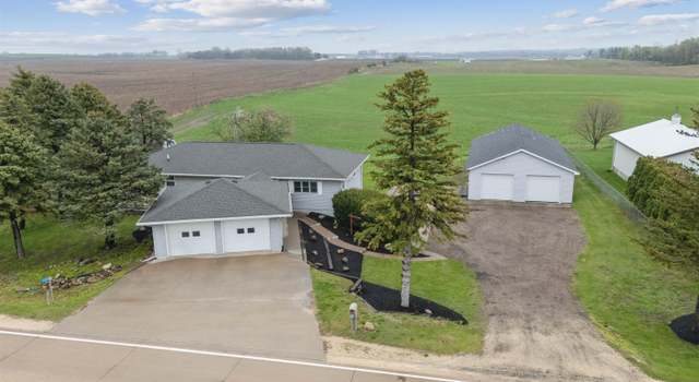 Photo of 11312 Holy Cross Rd, Farley, IA 52046