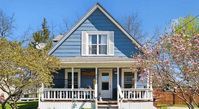 Photo of 919 SW 1st St, Oelwein, IA 50662