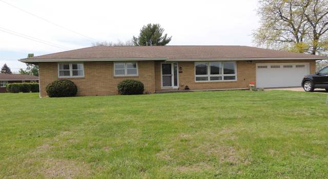Photo of 351 Highland Dr, East Dubuque, IL 61025