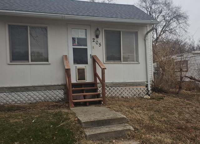 Property at 205 1st Ave, Persia, IA 51563, 3 beds, 1 bath