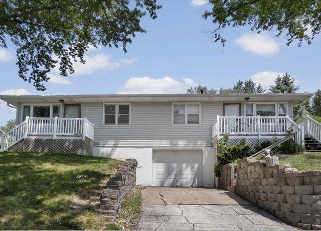 Property at 20048 Concord Loop, Council Bluffs, IA 51503, 3 beds, 2 baths
