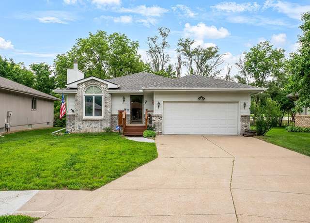 Property at 3014 Avenue M, Council Bluffs, IA 51501, 2 beds, 3 baths