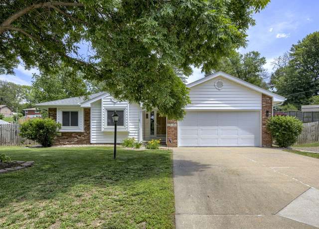 Property at 15181 Pinehurst Dr, Council Bluffs, IA 51503, 3 beds, 3 baths