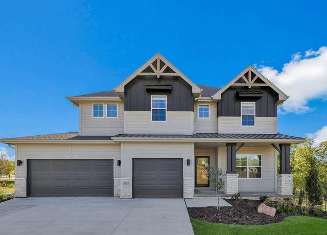 Property at 1896 Hemlock St, Council Bluffs, IA 51503, 6 beds, 4 baths