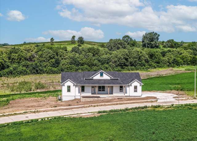 Property at 610 Harvest Hills Dr, Woodbine, IA 51579, 3 beds, 2 baths