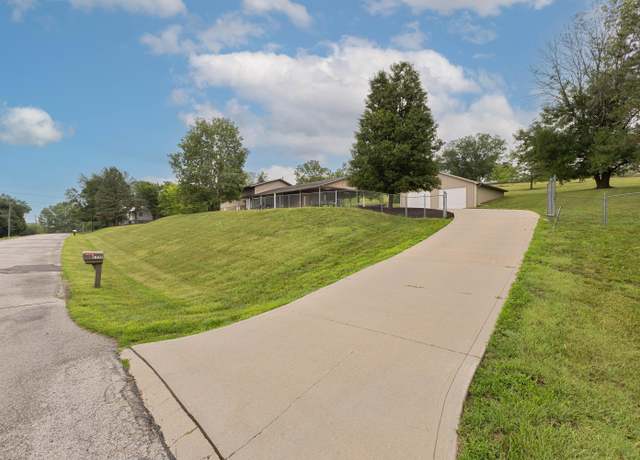 Property at 1330 Rolling Hills Loop, Council Bluffs, IA 51503, 4 beds, 2 baths