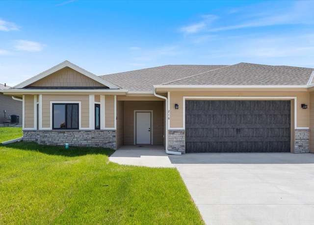 Property at 216 ST Andrews Loop, Malvern, IA 51551, 3 beds, 2 baths