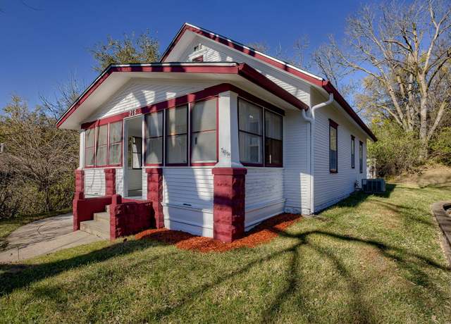 Property at 218 Fleming Ave, Council Bluffs, IA 51503, 2 beds, 1 bath