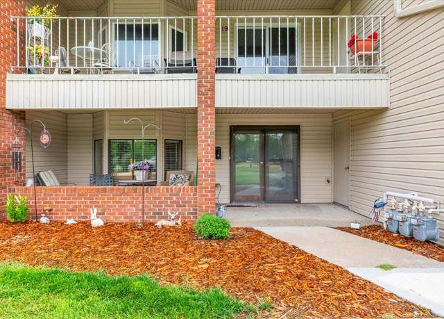 Property at 15 Lakeshore Ct, Council Bluffs, IA 51501, 2 beds, 2 baths