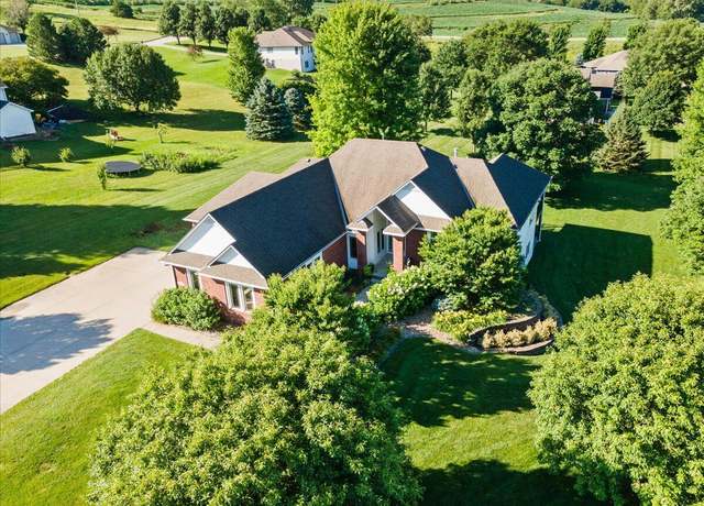 Property at 22169 Pebblestone Dr, Council Bluffs, IA 51503, 4 beds, 3 baths