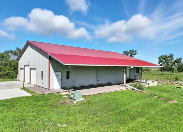 Property at 22531 Hunt Ave, Council Bluffs, IA 51503, 2 beds, 2 baths