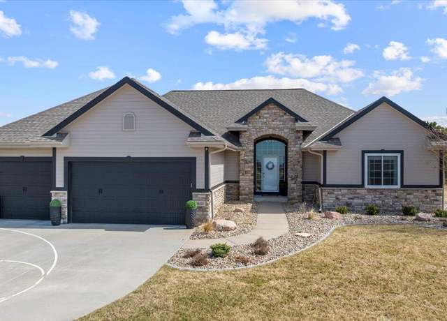 Property at 18325 Jaylen Dr, Council Bluffs, IA 51503, 4 beds, 4 baths