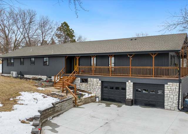 Property at 14839 230th St, Council Bluffs, IA 51503, 4 beds, 4 baths