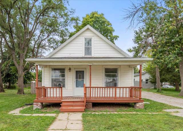 Property at 3133 2nd Ave, Council Bluffs, IA 51501, 2 beds, 1 bath