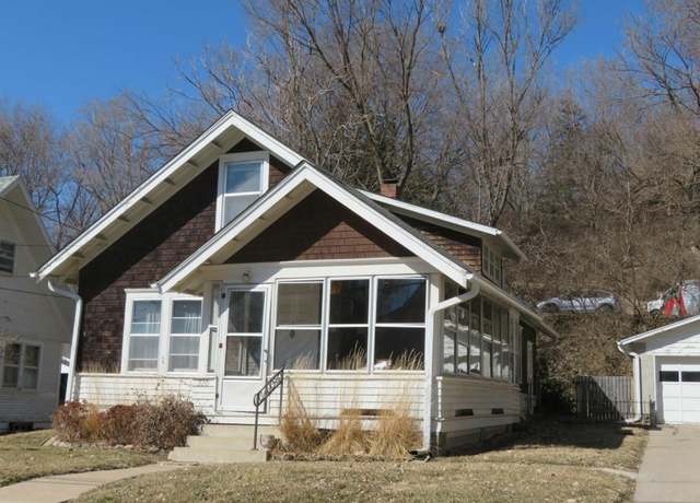 Property at 320 Fuller Ave, Council Bluffs, IA 51503, 2 beds, 1 bath