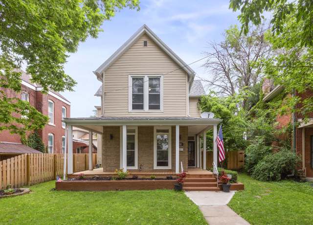 Property at 732 Willow Ave, Council Bluffs, IA 51501, 4 beds, 2 baths