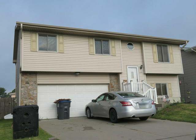 Property at 2608 Pavich Dr, Council Bluffs, IA 51501, 3 beds, 3 baths