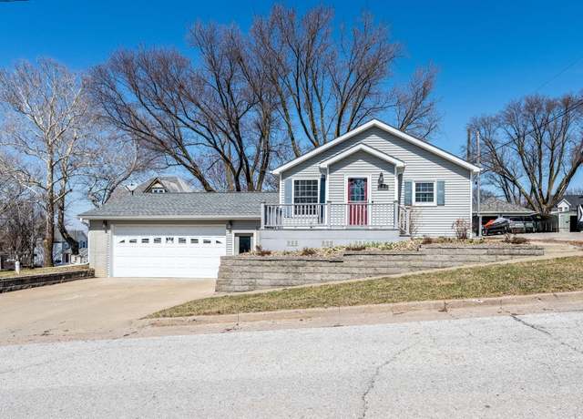 Property at 110 W Wool St, Avoca, IA 51521, 2 beds, 2 baths