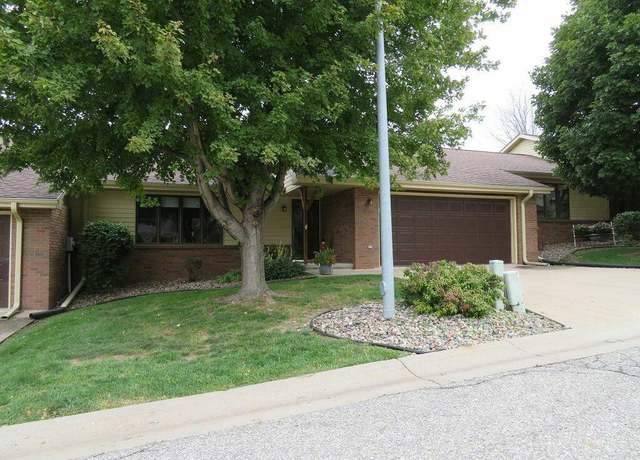 Property at 3 Hackett Dr, Oakland, IA 51560, 3 beds, 1 bath