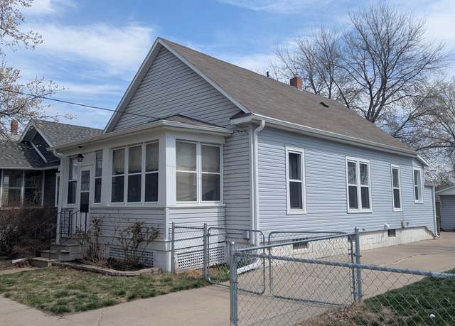 Property at 305 S 21 St, Council Bluffs, IA 51501, 2 beds, 2 baths
