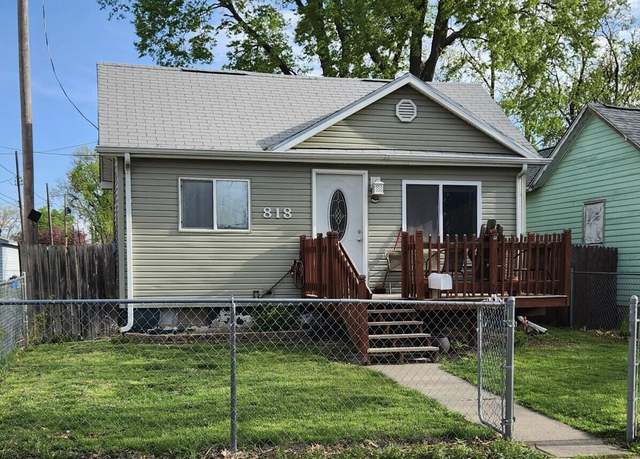 Property at 818 18th Ave, Council Bluffs, IA 51501, 2 beds, 1 bath