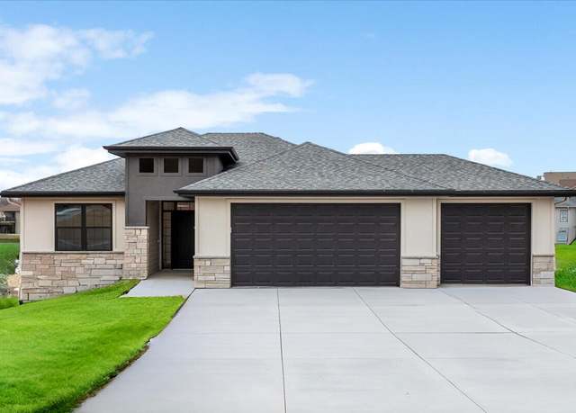 Property at 22041 Elderberry Rd, Glenwood, IA 51534, 4 beds, 3 baths