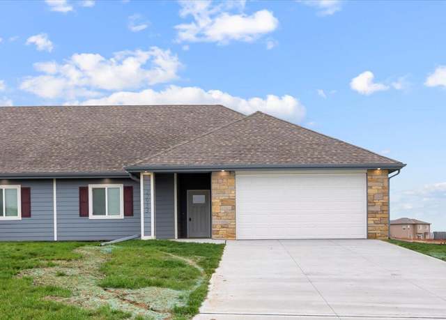 Property at 22953 Cayuse St, Glenwood, IA 51534, 2 beds, 2 baths
