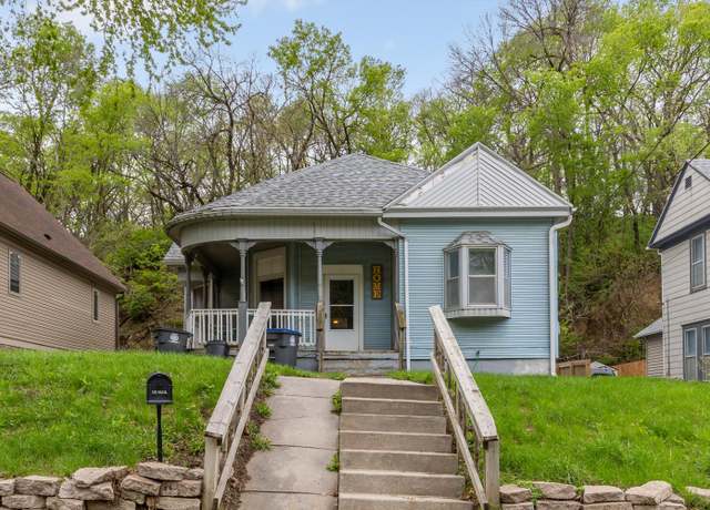Property at 136 E Graham Ave, Council Bluffs, IA 51503, 3 beds, 2 baths