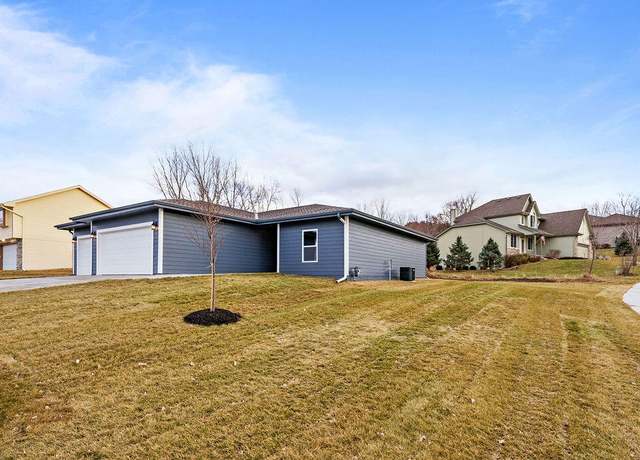 Property at 1314 Silver Ln, Crescent, IA 51526, 3 beds, 2 baths