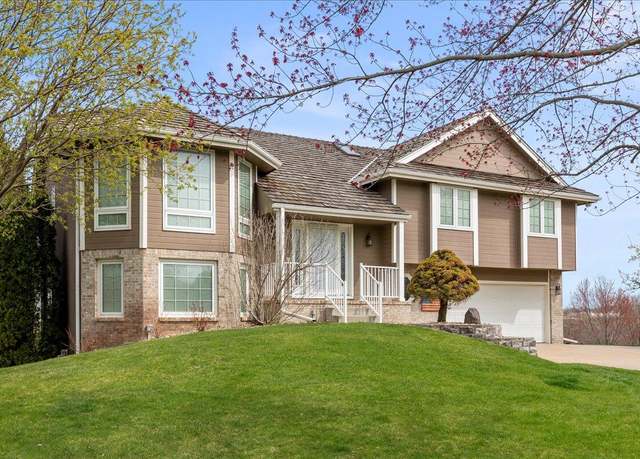 Property at 22488 Meadowview Pkwy, Council Bluffs, IA 51503, 4 beds, 3 baths