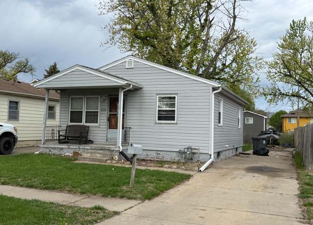 Property at 2220 S 7th St, Council Bluffs, IA 51501, 2 beds, 1 bath