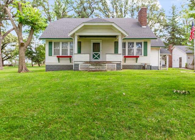 Property at 21589 Mcpherson Ave, Council Bluffs, IA 51503, 4 beds, 2 baths