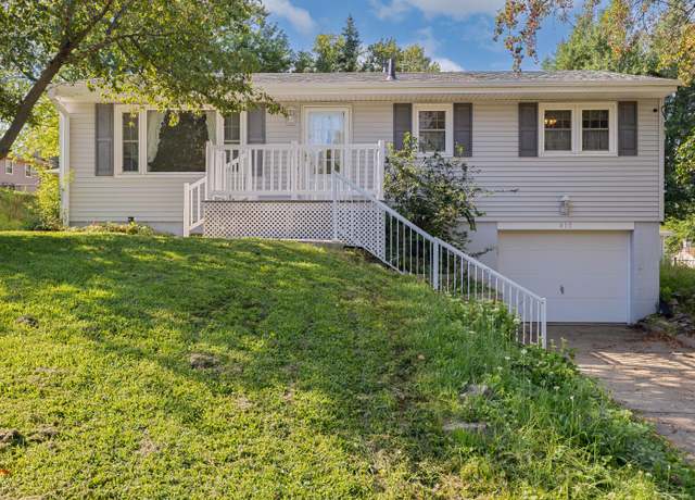 Property at 415 S Sierra Dr, Council Bluffs, IA 51503, 3 beds, 1 bath