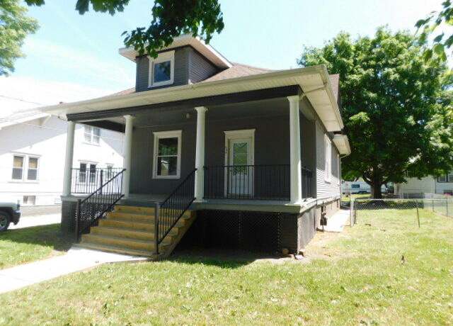 Property at 505 S Elm St, Shenandoah, IA 51601, 2 beds, 1 bath