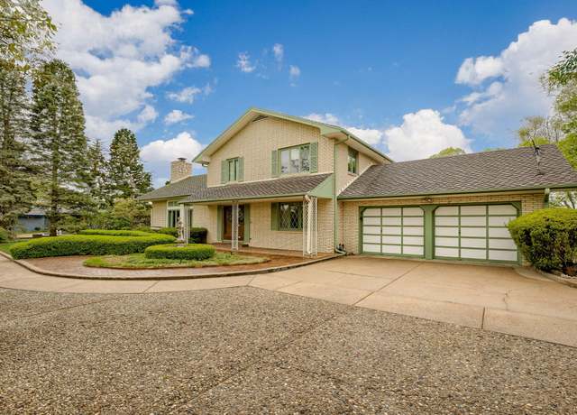 Property at 30 Buena Vista Dr, Council Bluffs, IA 51503, 4 beds, 5 baths