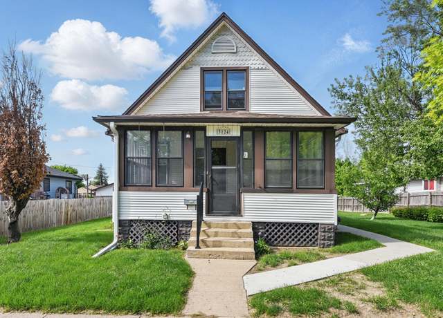 Property at 3124 8th Ave, Council Bluffs, IA 51503, 2 beds, 2 baths