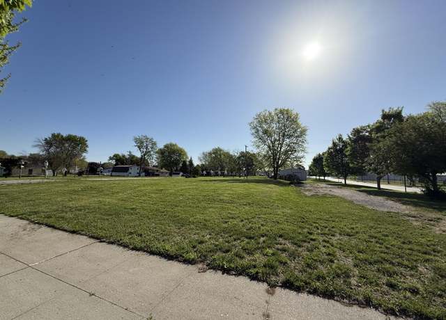 Property at 561 S Elm St, Avoca, IA 51521