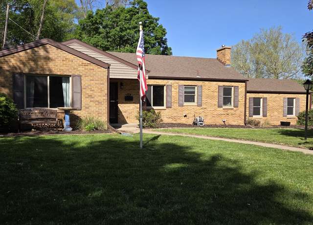 Property at 135 Elmwood Dr, Council Bluffs, IA 51503, 2 beds, 1 bath